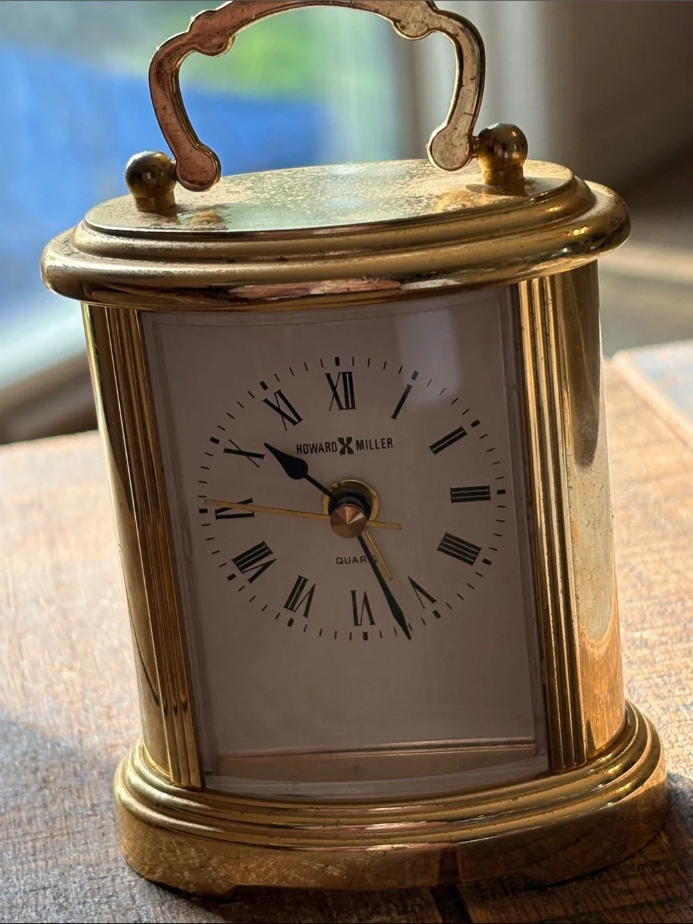 Vintage Howard Miller Gold Table Clock - Classic Brass Finish Working